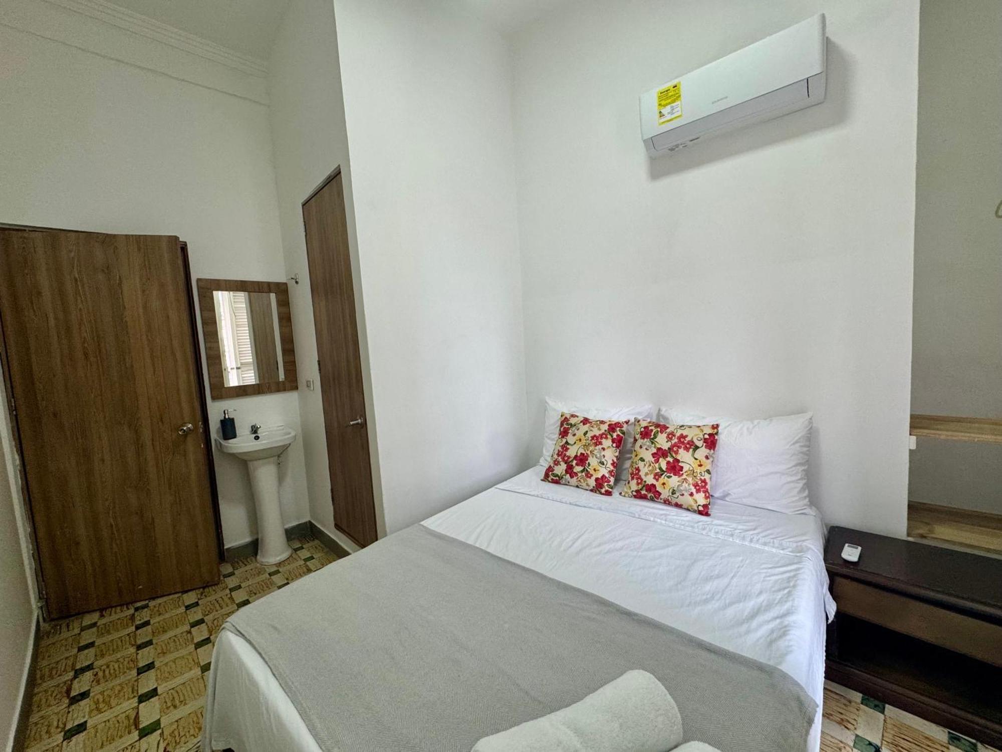 Hotel Casa De La Cruz à Cartagène Extérieur photo